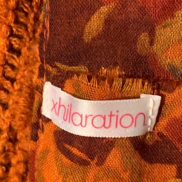 Xhilaration Reversible Infinity Scarf - Picture 5 of 6